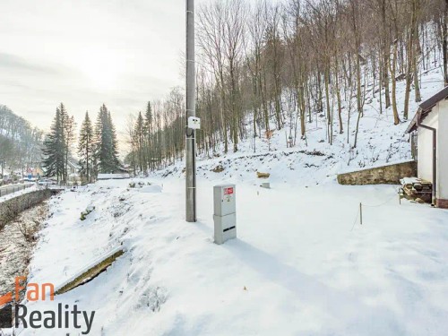 Prodej stavebního pozemku 696 m²