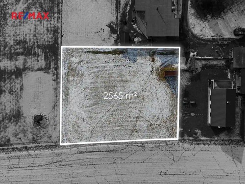 Prodej stavebního pozemku 2565 m²