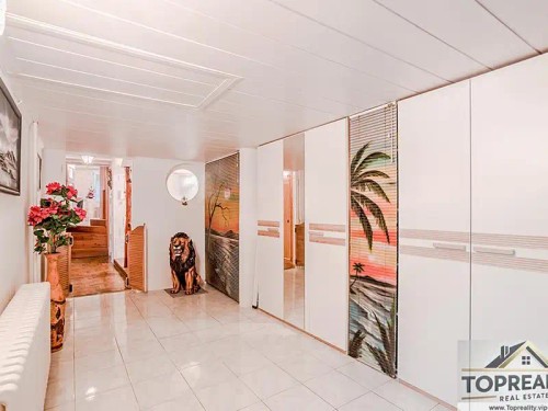 Prodej vily 303 m², pozemek 303 m²