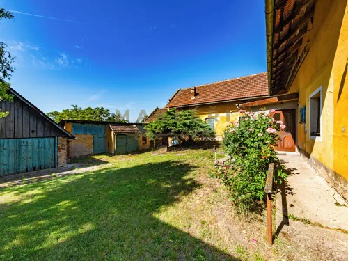 Prodej domu 400 m², pozemek 1899 m²