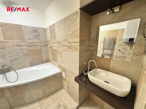 Prodej bytu 1+1 71 m²