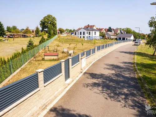 Prodej stavebního pozemku 1033 m²