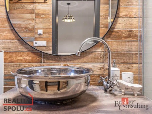 Prodej domu 290 m², pozemek 466 m²