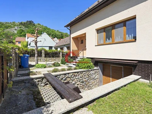 Prodej domu 201 m², pozemek 485 m²
