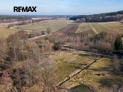 Prodej stavebního pozemku 2782 m²