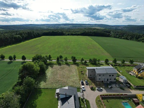 Prodej stavebního pozemku 1925 m²