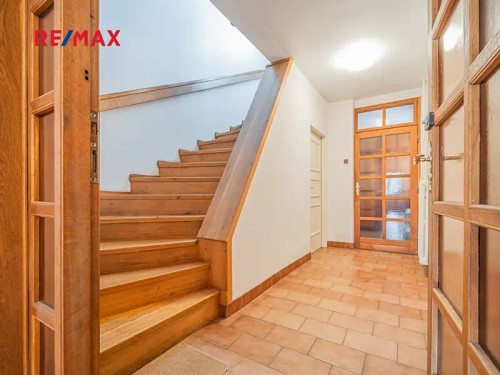 Prodej domu 390 m², pozemek 240 m²