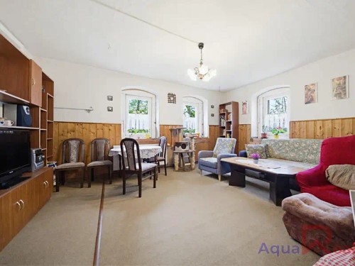 Prodej domu 330 m², pozemek 1180 m²