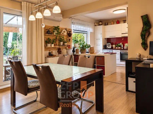 Prodej domu 208 m², pozemek 273 m²