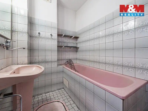 Prodej domu 300 m², pozemek 1340 m²