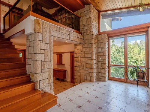 Prodej domu 331 m², pozemek 1512 m²