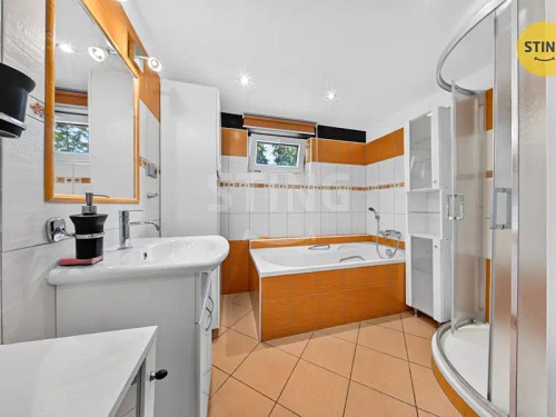 Prodej domu 225 m², pozemek 2141 m²