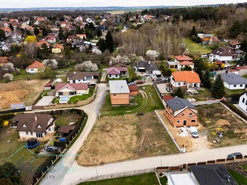 Prodej stavebního pozemku 1001 m²