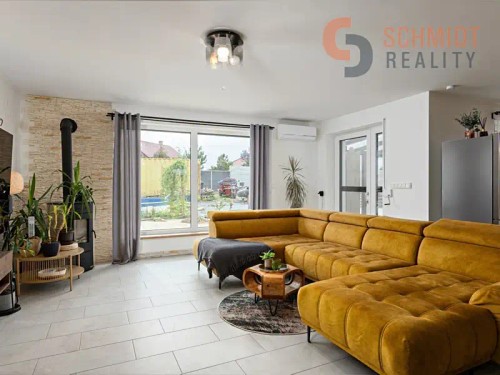 Prodej domu 242 m², pozemek 555 m²