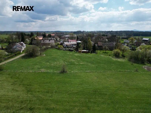 Prodej stavebního pozemku 1811 m²
