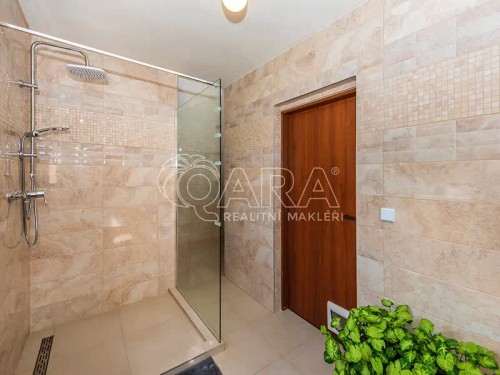 Prodej domu 173 m², pozemek 1433 m²