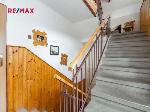 Prodej domu 328 m², pozemek 758 m²