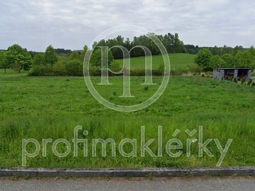 Prodej stavebního pozemku 1067 m²