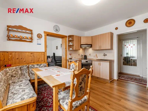 Prodej domu 328 m², pozemek 758 m²