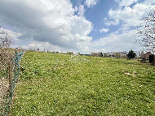 Prodej stavebního pozemku 2810 m²