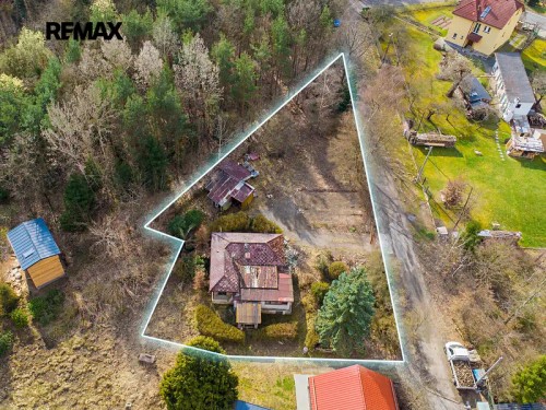 Prodej stavebního pozemku 1079 m²