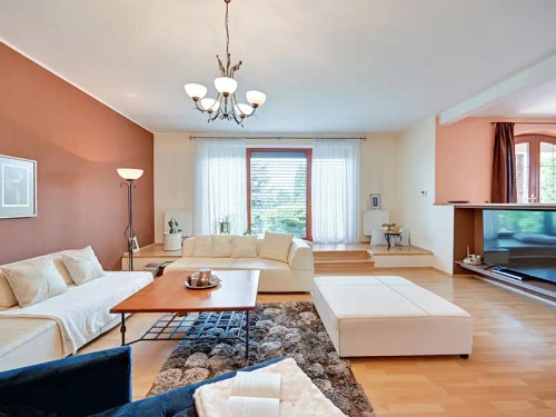 Prodej domu 325 m², pozemek 594 m²