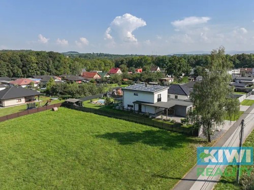 Prodej stavebního pozemku 1000 m²
