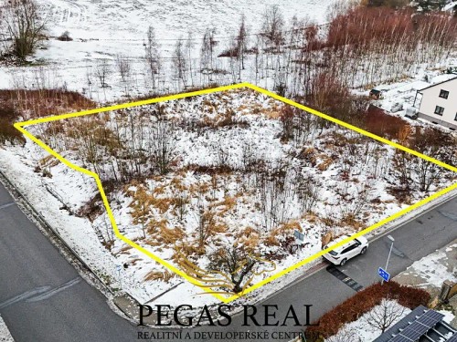 Prodej stavebního pozemku 2689 m²