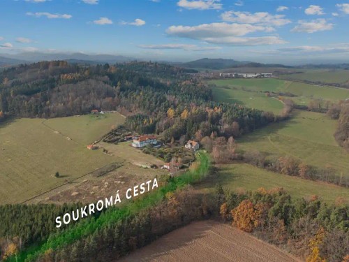 Prodej vily 743 m², pozemek 195432 m²