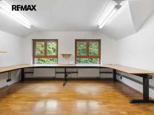 Prodej domu 500 m², pozemek 2240 m²