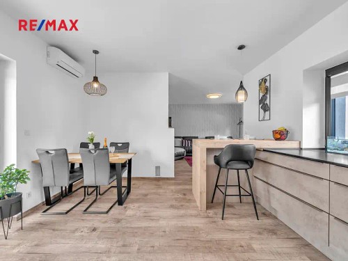 Prodej domu 197 m², pozemek 573 m²