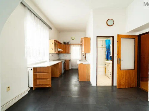 Prodej domu 384 m², pozemek 898 m²