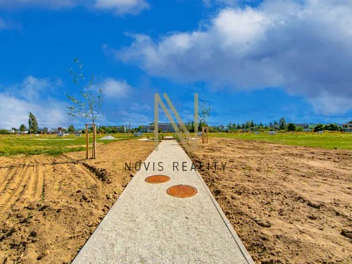 Prodej stavebního pozemku 793 m²