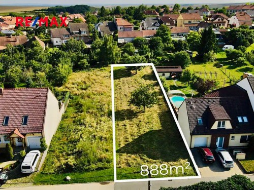 Prodej stavebního pozemku 888 m²