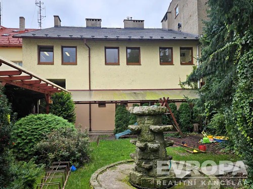 Prodej domu 330 m², pozemek 627 m²