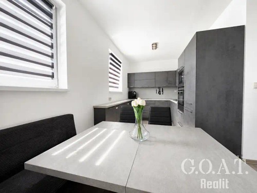Prodej bytu 4+kk 74 m²