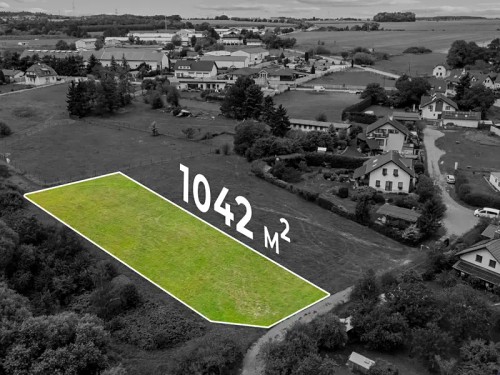 Prodej stavebního pozemku 1042 m²
