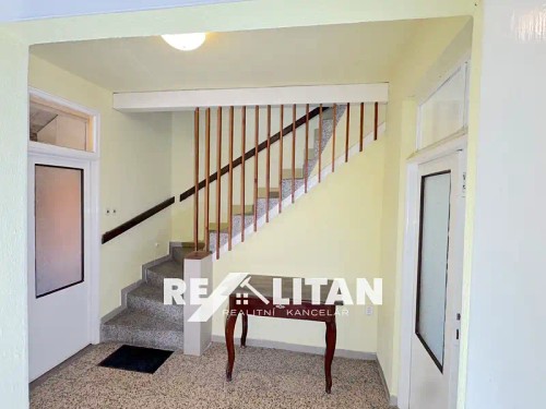 Prodej domu 183 m², pozemek 890 m²