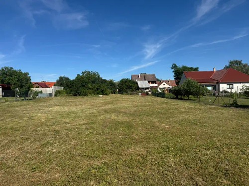 Prodej stavebního pozemku 1269 m²
