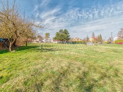 Prodej stavebního pozemku 1015 m²