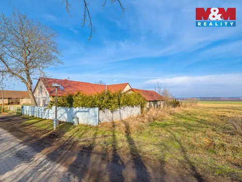 Prodej stavebního pozemku 1935 m²