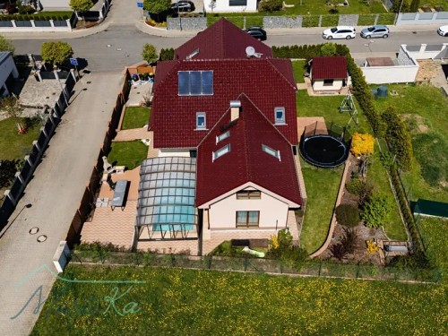 Prodej domu 392 m², pozemek 973 m²