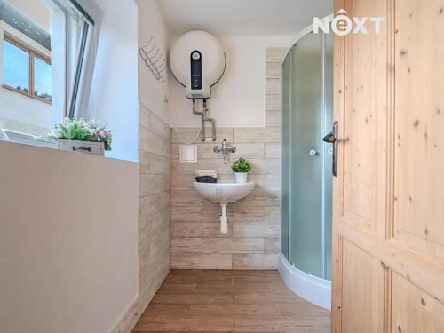 Prodej domu 199 m², pozemek 1085 m²