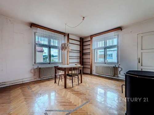 Prodej vily 300 m², pozemek 504 m²