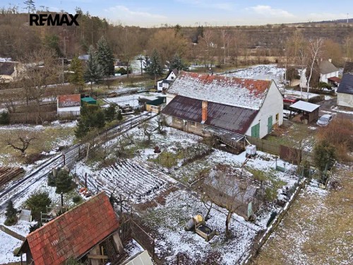 Prodej stavebního pozemku 666 m²