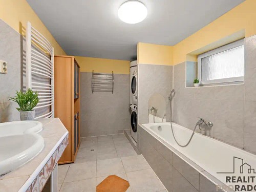 Prodaný  dům 256 m², pozemek 463 m²