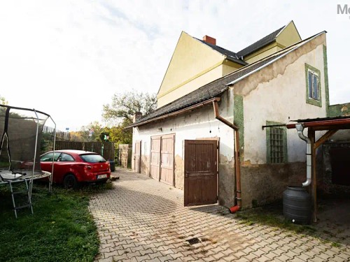 Prodej domu 384 m², pozemek 898 m²