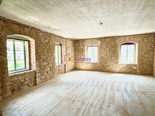 Prodej chalupy 700 m², pozemek 2500 m²