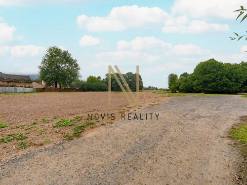 Prodej stavebního pozemku 906 m²