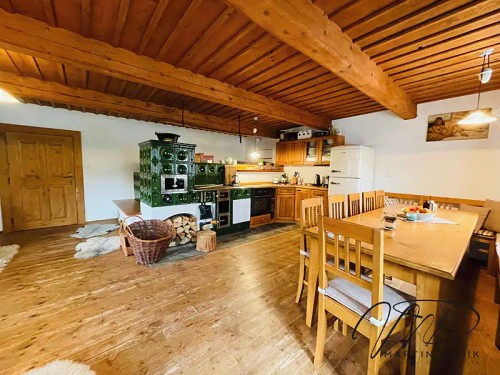 Prodej chalupy 320 m², pozemek 41078 m²